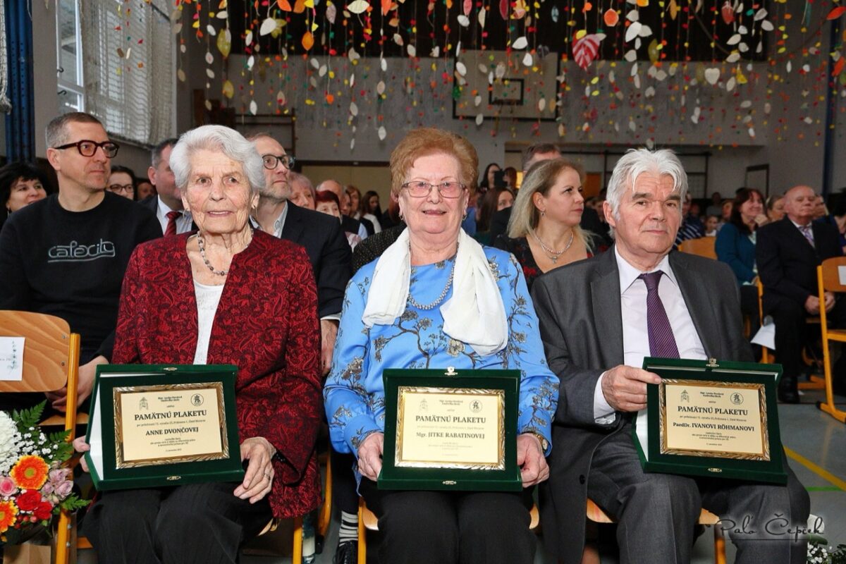 hdimg7151790abc0338ac4402bfa3c8b4b3