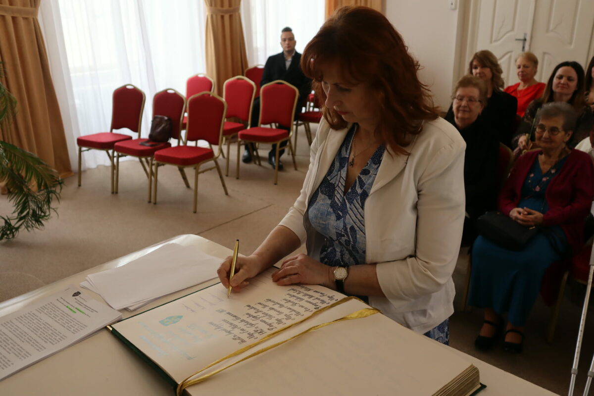 660835097_2364524114061198_264007056018421714_n